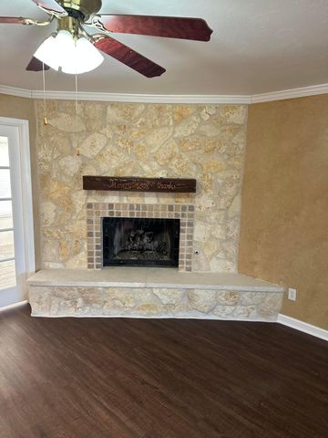 1505 Balin Street, Borger, TX 79007