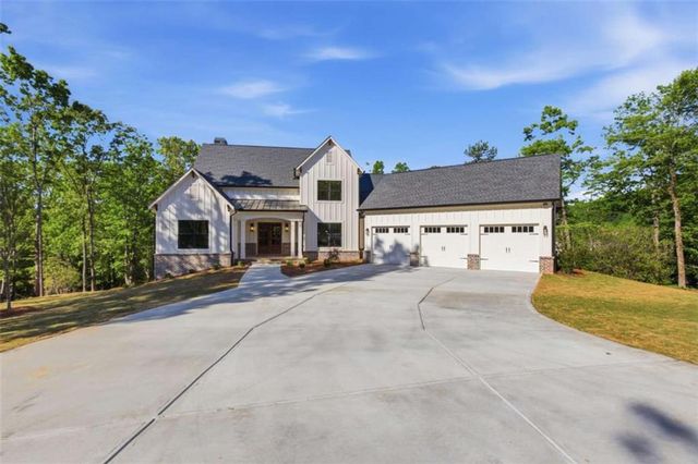 110 Fall Pippin Court, Clarkesville, GA 30523