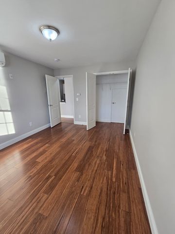9 Needhams Landing Road 404, Lynn, MA 01905