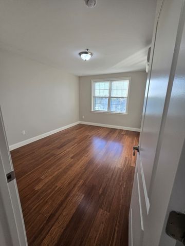 9 Needhams Landing Road 404, Lynn, MA 01905