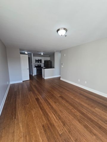 9 Needhams Landing Road 404, Lynn, MA 01905