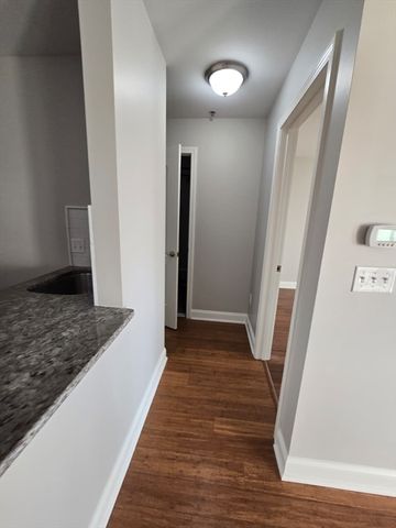 9 Needhams Landing Road 404, Lynn, MA 01905