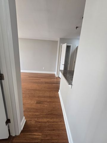 9 Needhams Landing Road 404, Lynn, MA 01905