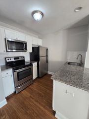 9 Needhams Landing Road 404, Lynn, MA 01905