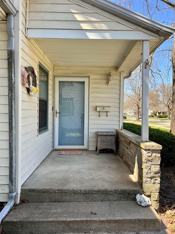821 E 10th, Winfield, KS 67005