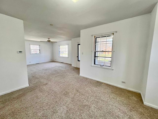 821 E 10th, Winfield, KS 67005