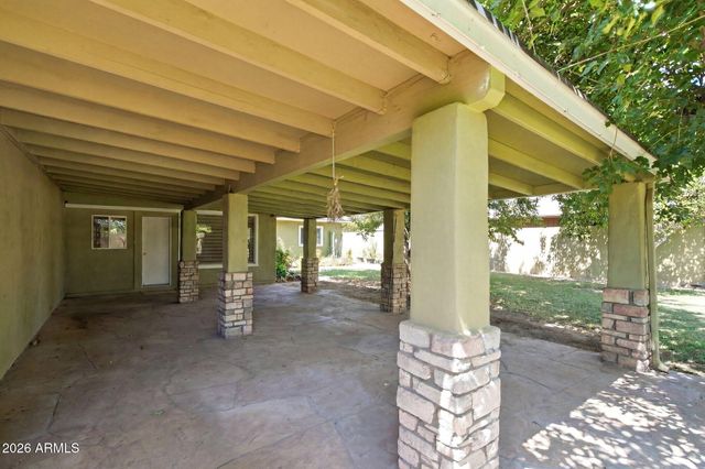 4045 E CAMBRIDGE Avenue, Phoenix, AZ 85008