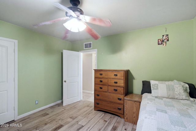 4045 E CAMBRIDGE Avenue, Phoenix, AZ 85008