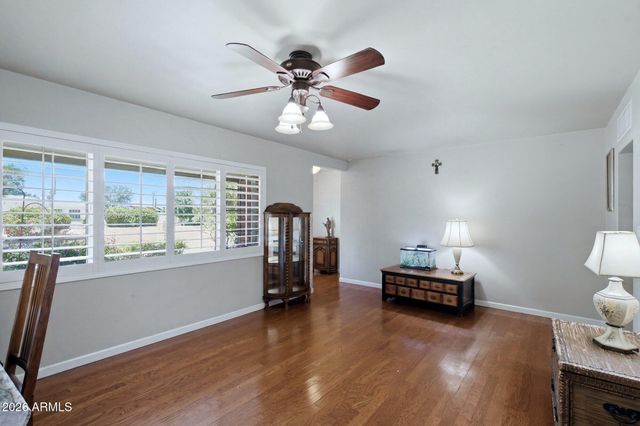 4045 E CAMBRIDGE Avenue, Phoenix, AZ 85008