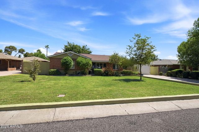 4045 E CAMBRIDGE Avenue, Phoenix, AZ 85008