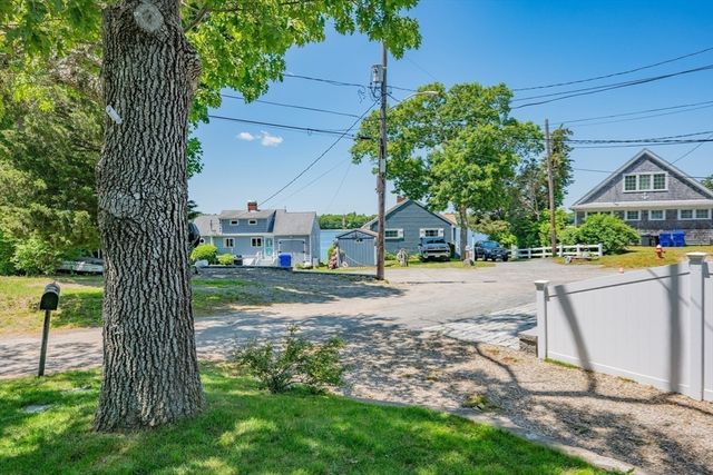 22 Wallace Point, Bourne, MA 02532