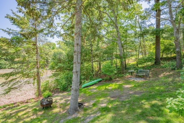 22 Wallace Point, Bourne, MA 02532