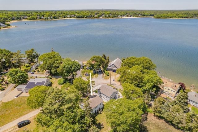 22 Wallace Point, Bourne, MA 02532