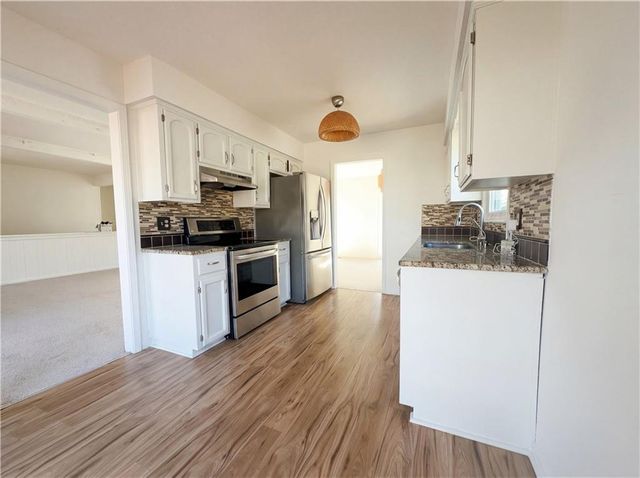 12514 W 101st Street, Lenexa, KS 66215