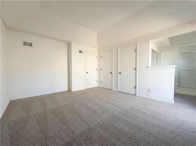 12514 W 101st Street, Lenexa, KS 66215