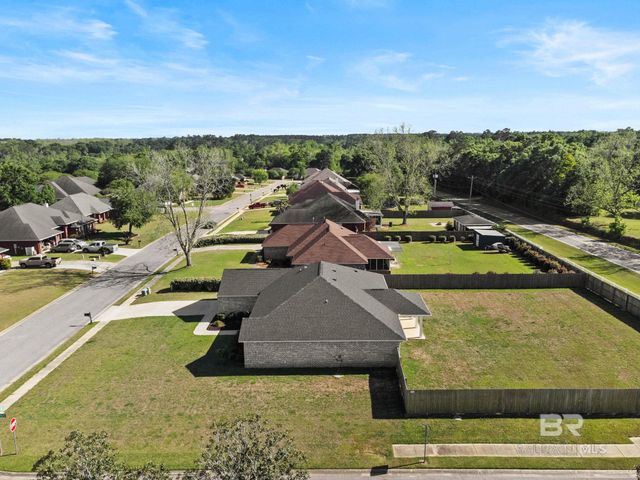 25323 Lakeland Drive, Loxley, AL 36551