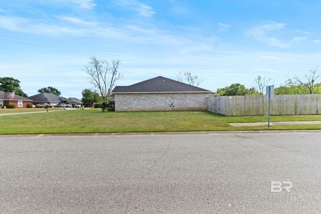 25323 Lakeland Drive, Loxley, AL 36551