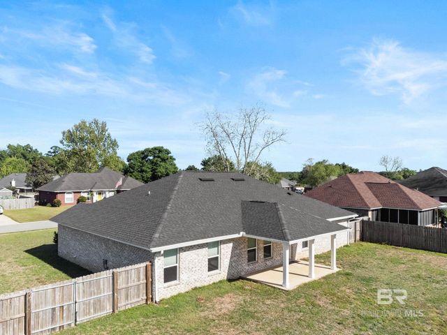 25323 Lakeland Drive, Loxley, AL 36551