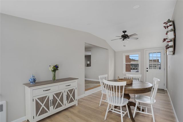 23 Laurelhurst Road, Cranston, RI 02920