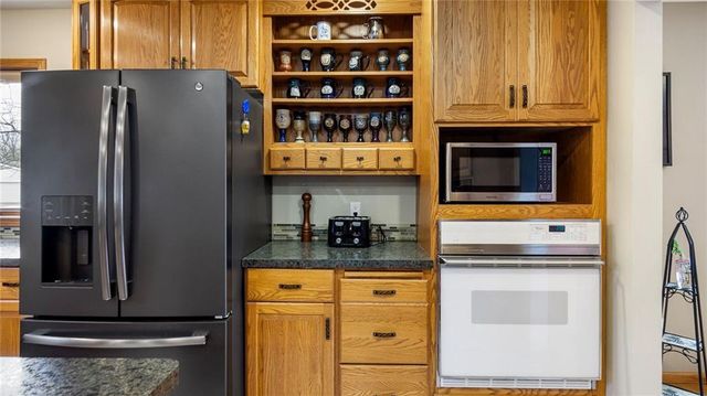 3103 Green View Drive, Eau Claire, WI 54703