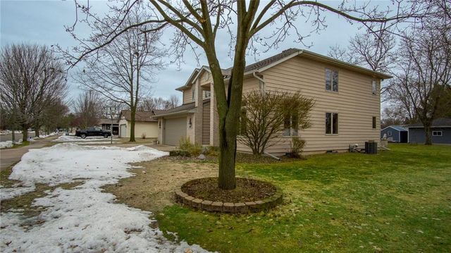 3103 Green View Drive, Eau Claire, WI 54703