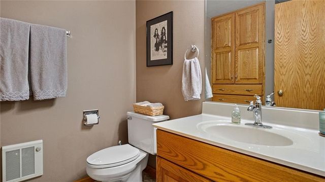 3103 Green View Drive, Eau Claire, WI 54703