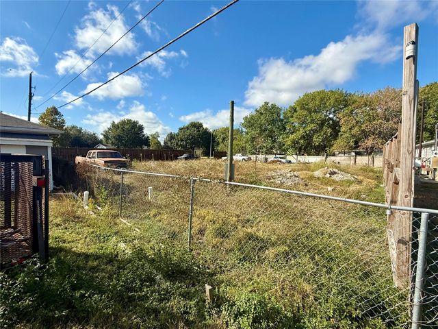 15322 Paul Road, Sugar Land, TX 77498