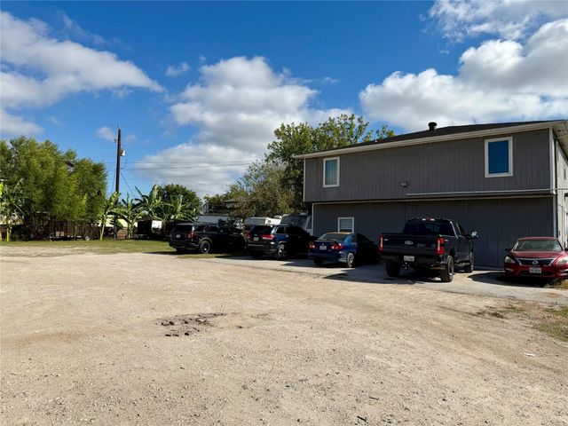 15322 Paul Road, Sugar Land, TX 77498