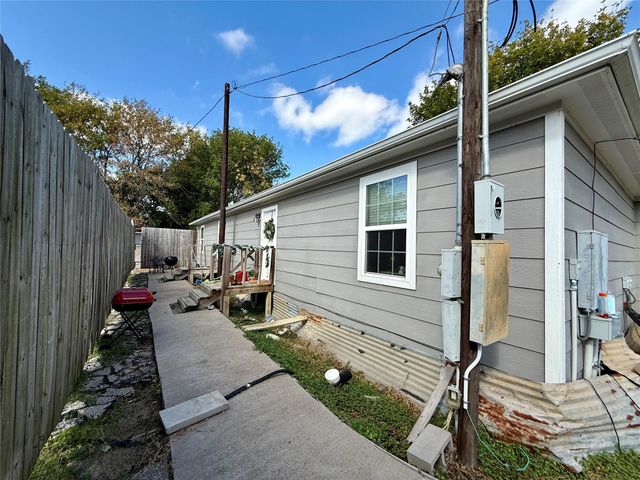 15322 Paul Road, Sugar Land, TX 77498