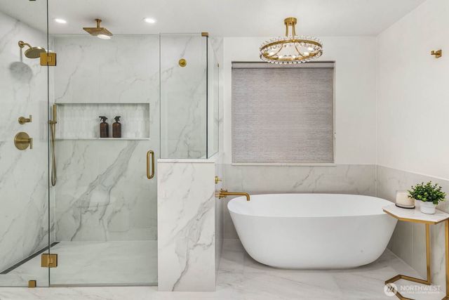 51 Glacier Key, Bellevue, WA 98006
