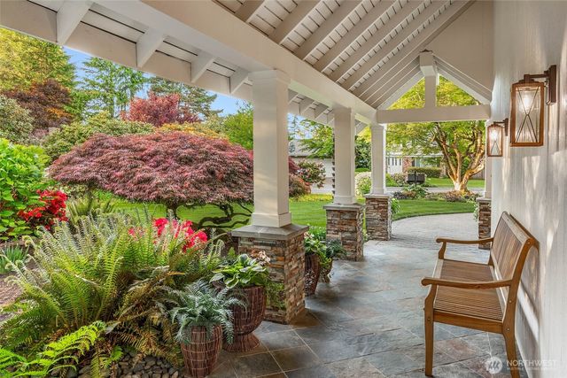 51 Glacier Key, Bellevue, WA 98006