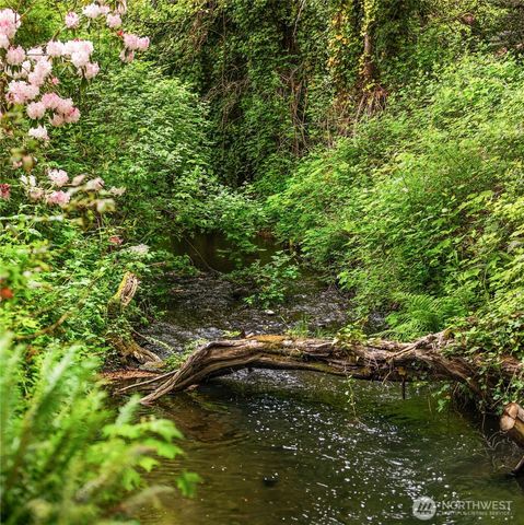 51 Glacier Key, Bellevue, WA 98006