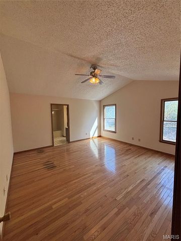 1546 Sugar Grove Road, Troy, MO 63379
