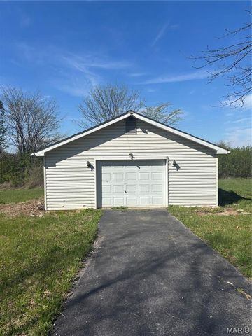 1546 Sugar Grove Road, Troy, MO 63379