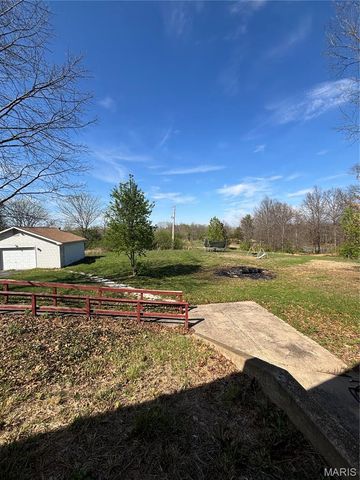 1546 Sugar Grove Road, Troy, MO 63379