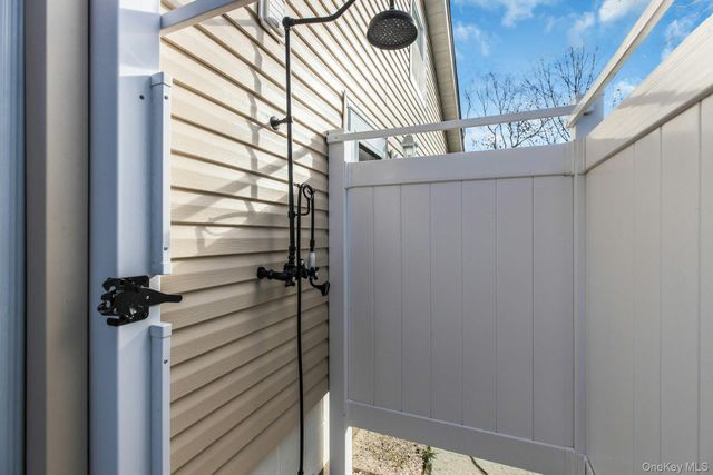 79 School Street, Hampton Bays, NY 11946