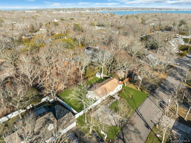 79 School Street, Hampton Bays, NY 11946