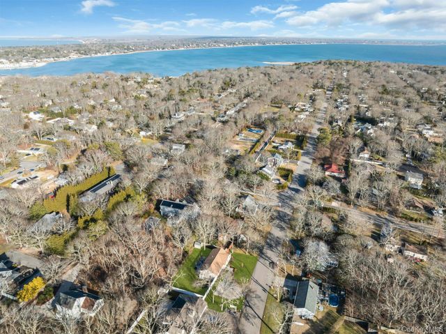 79 School Street, Hampton Bays, NY 11946