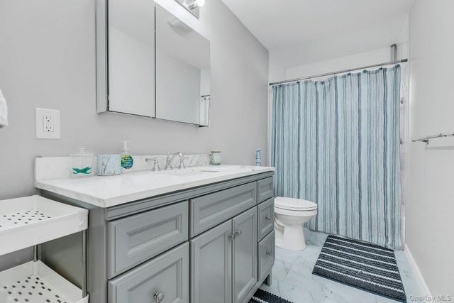 79 School Street, Hampton Bays, NY 11946