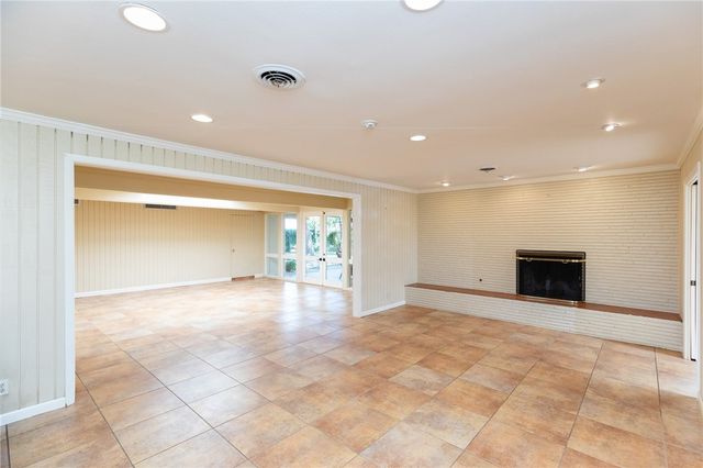 414 Barracuda Pl, Corpus Christi, TX 78411