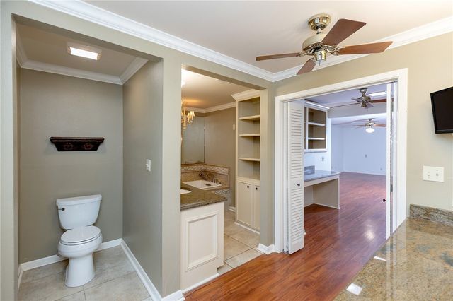 414 Barracuda Pl, Corpus Christi, TX 78411