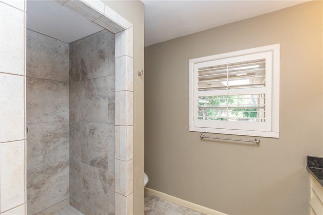 414 Barracuda Pl, Corpus Christi, TX 78411