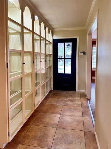 414 Barracuda Pl, Corpus Christi, TX 78411