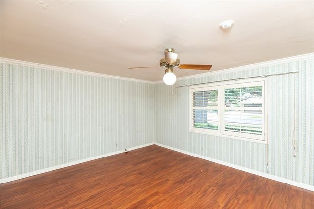 414 Barracuda Pl, Corpus Christi, TX 78411