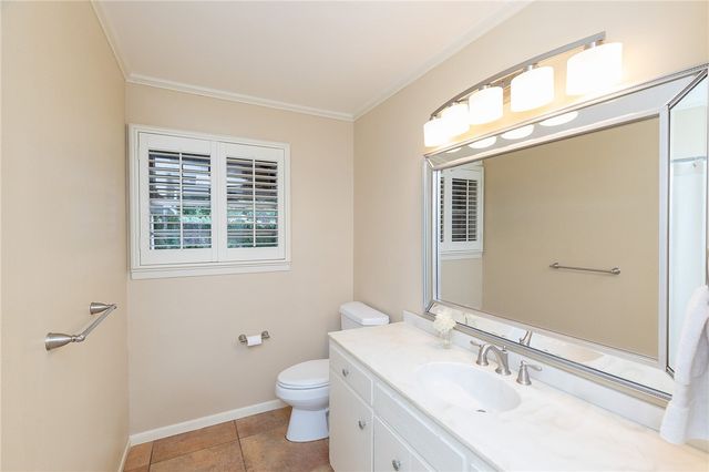 414 Barracuda Pl, Corpus Christi, TX 78411
