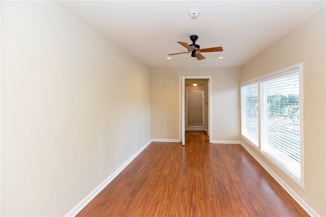 414 Barracuda Pl, Corpus Christi, TX 78411