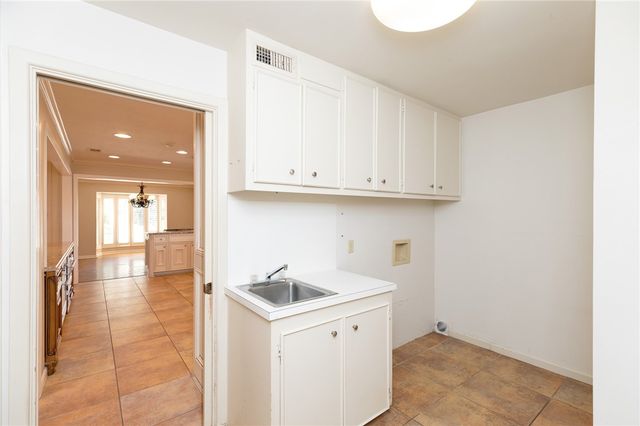 414 Barracuda Pl, Corpus Christi, TX 78411