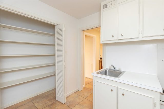 414 Barracuda Pl, Corpus Christi, TX 78411