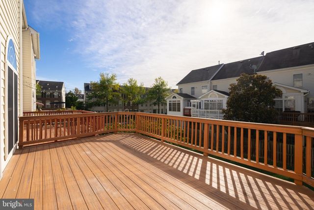26139 KENNYWOOD SQ, Chantilly, VA 20152
