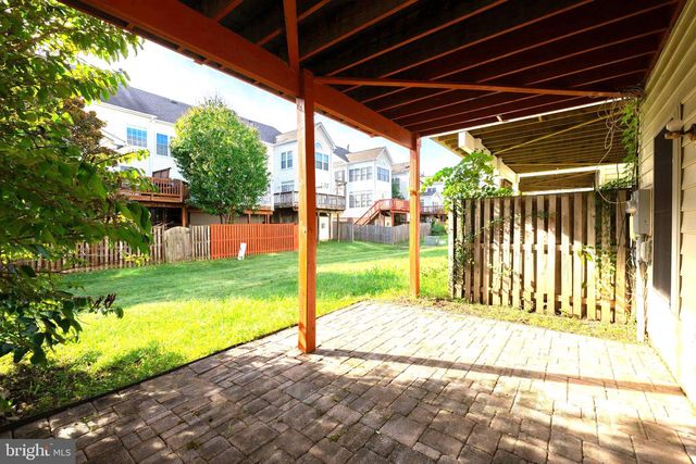 26139 KENNYWOOD SQ, Chantilly, VA 20152